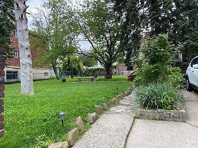 2nd image of 2759 Tenbroeck Ave