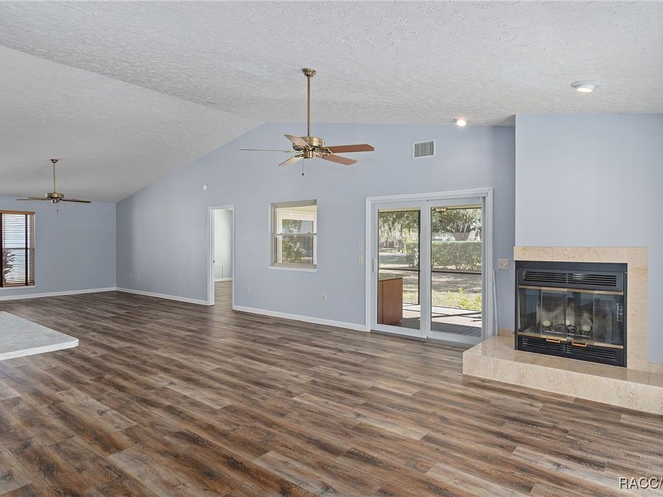 1st image of 5146 S Riverside Dr