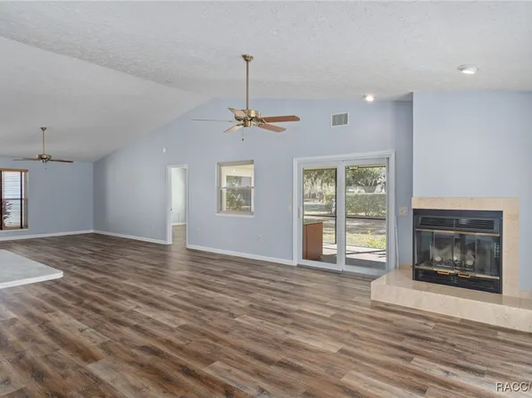 5146 S Riverside Dr, Homosassa, FL 34448