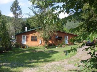 192X Rr 1, Hinton, WV 25951