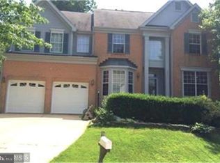 9811 Cresence Way, Fairfax, VA 22032