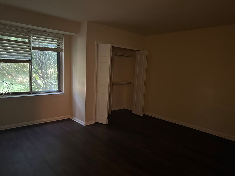 1st image of 171-1 Echelon Rd