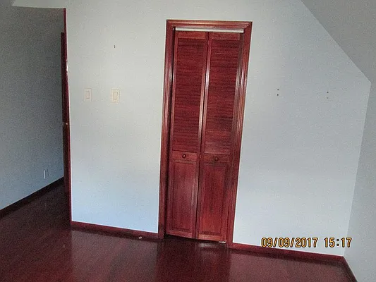 Rented by Windsor Homes Realty Corp | media 18