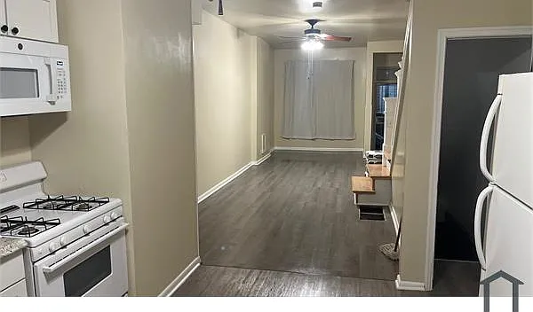 2 bed, 1400 sqft, $1,400 — Photo 3