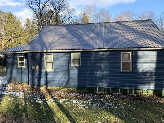 5th image of 528 Myrtle St