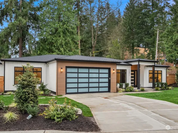 10811 SE 2nd Street, Bellevue, WA 98004