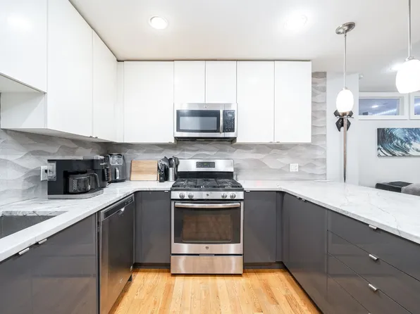 516 Monroe Street image 11 of 13