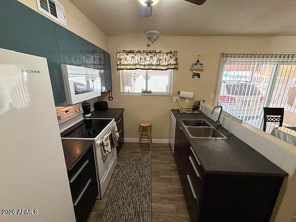 2nd image of 812 W Villa Rita Drive