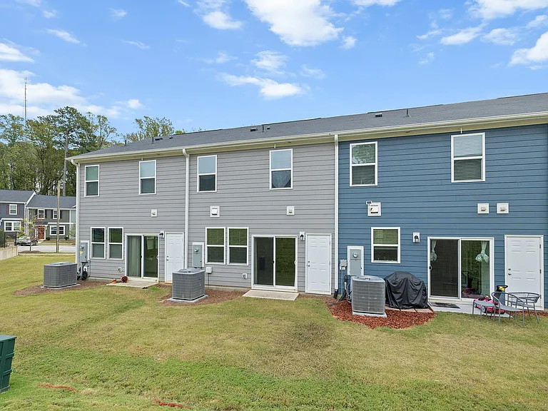 3063 Spline Cir — Photo 31