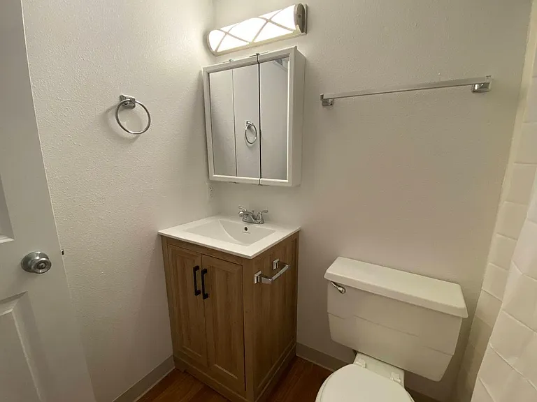 3306 Grand Ave #8 — Photo 9