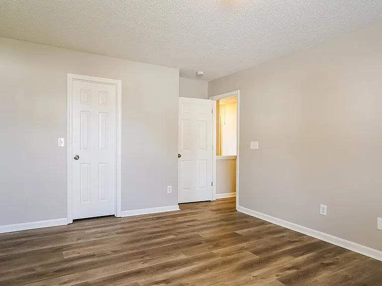 8145 Wesley Farm Dr — Photo 11