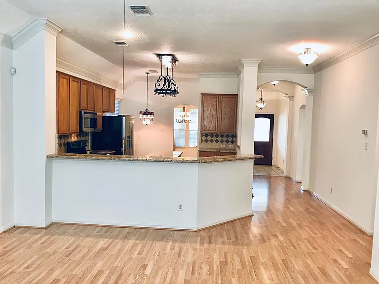 9311 Cantata Ct — Photo 16