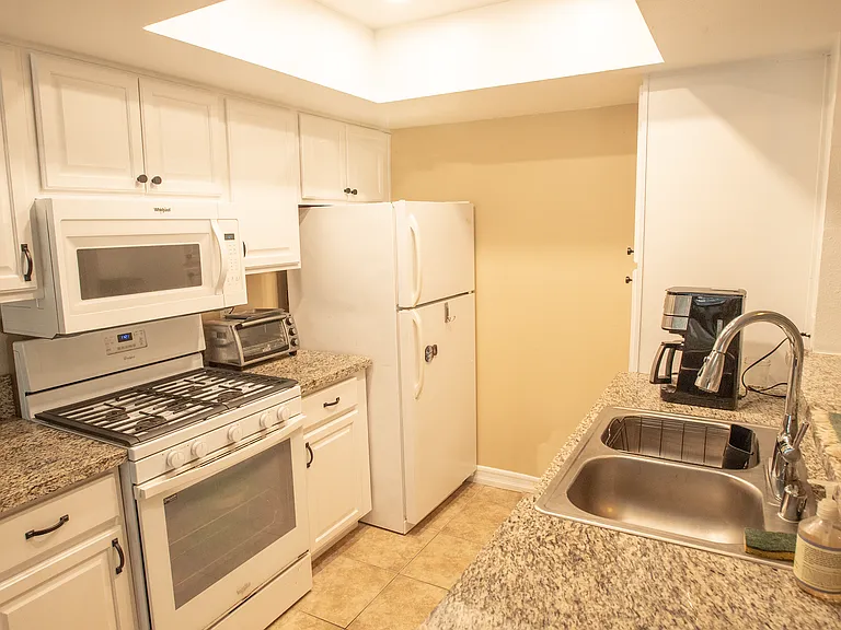 4205 Ohio St #106 — Photo 3