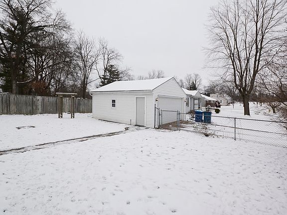 5th image of 2525 Fulford St