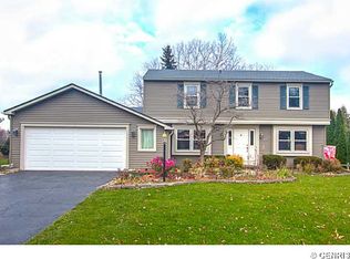 88 S Ridge Trl, Fairport, NY 14450