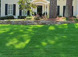 2104 Weybridge Dr, Raleigh, NC 27615