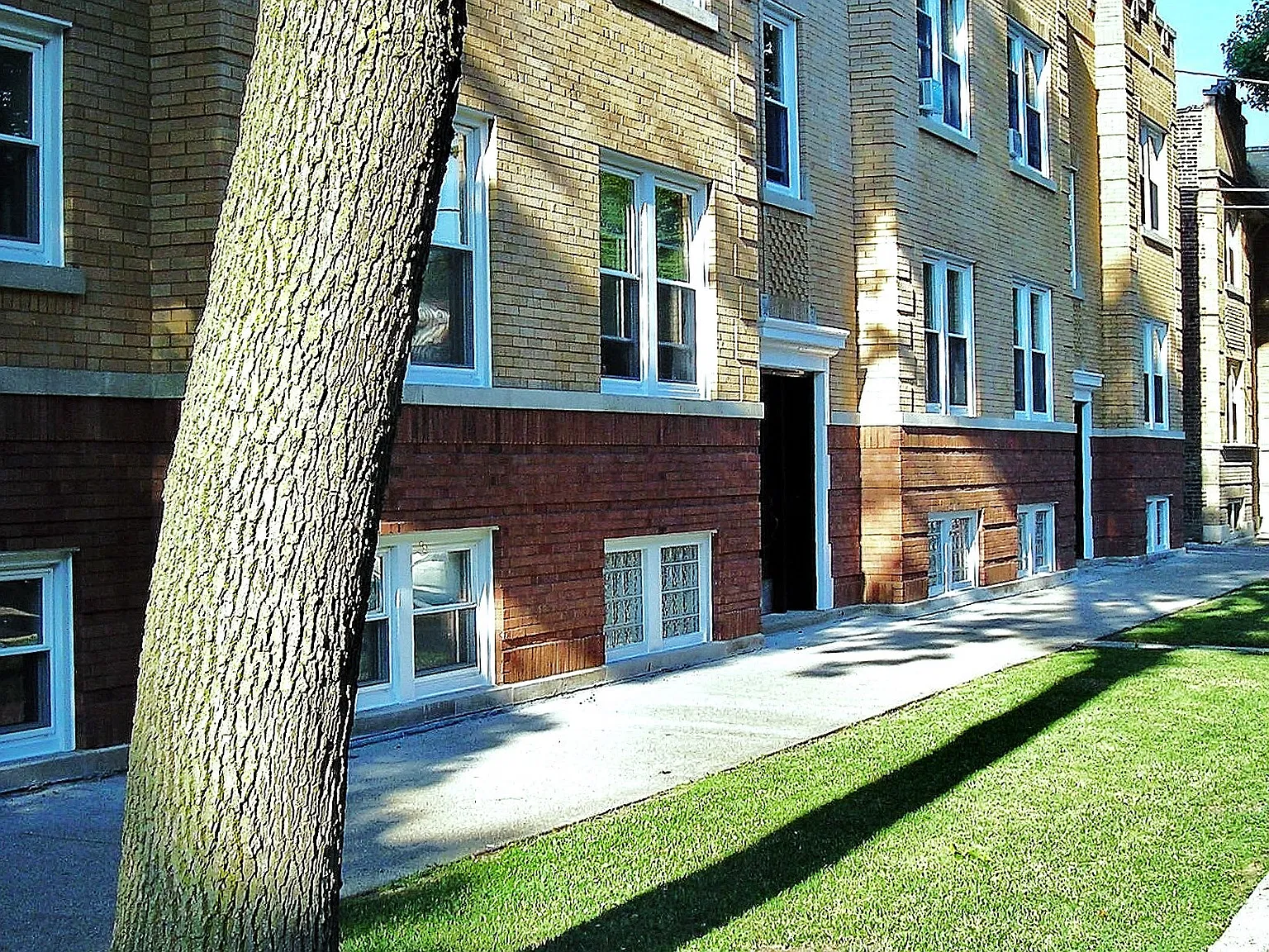 Studio, 600 sqft, $975 — Photo 4