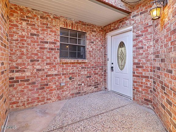 3rd image of 145 Ambiance Cir