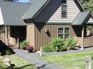 4642 Marsh Hawk Dr, Klamath Falls, OR 97601