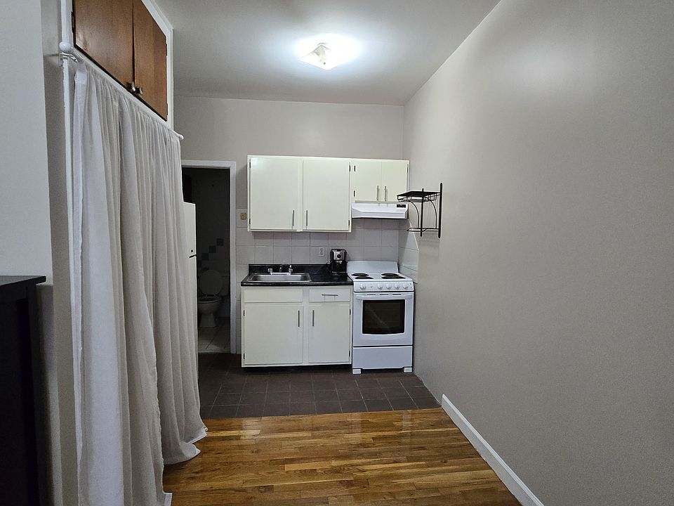 1st image of 34-22 42nd St #2