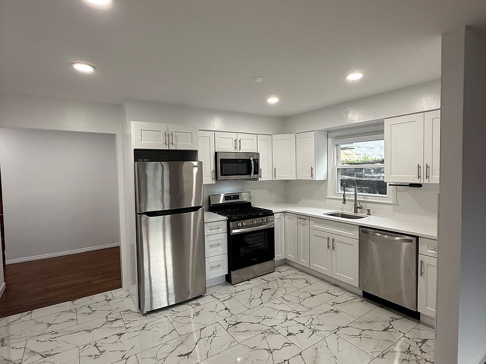 1st image of 85 Halley St APT 3