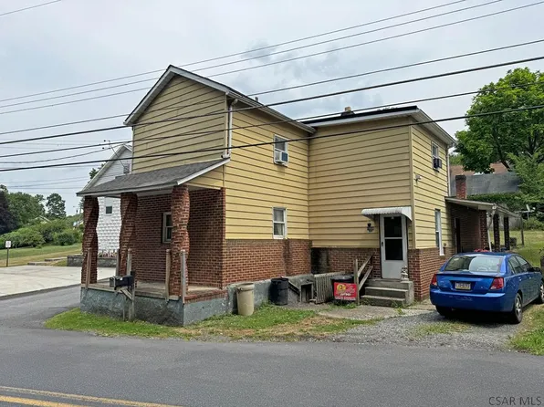 1868 Soap Hollow Rd, Johnstown, PA 15905