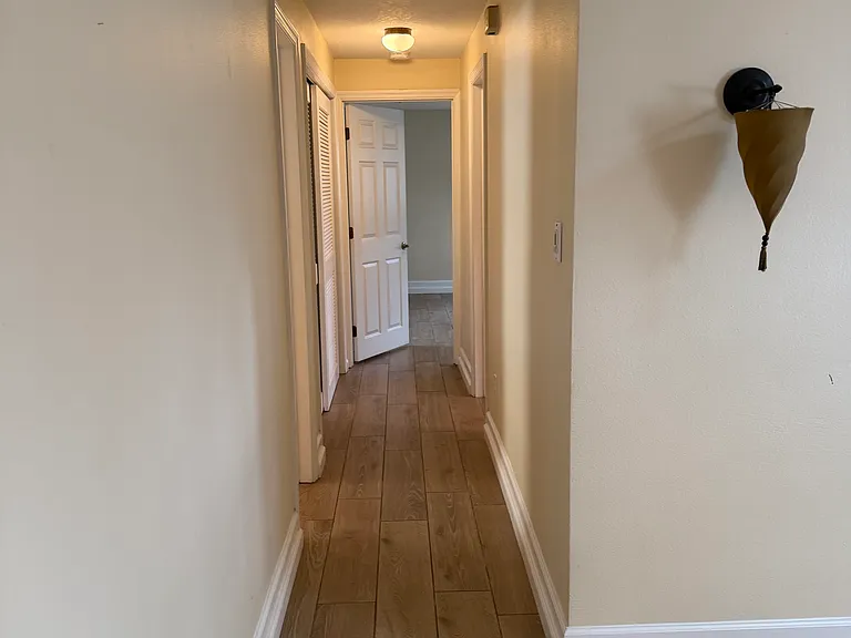 104 Oakwood Ave — Photo 13