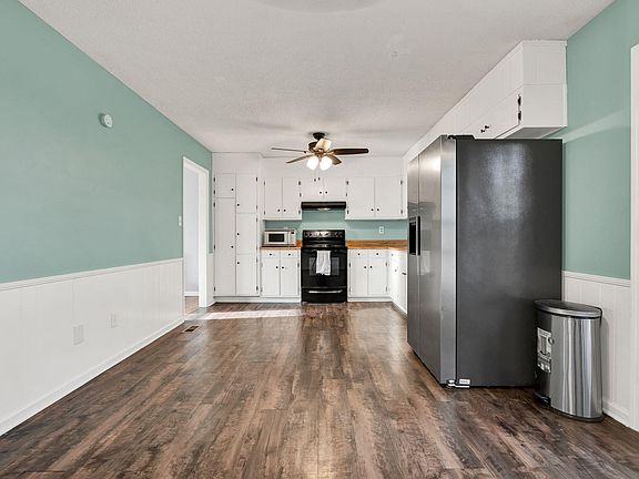 5th image of 4665 Ridgeview Ave NW