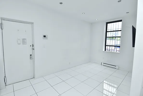 Rented by Bold New York | media 3