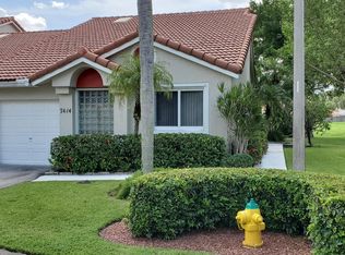 7414 Pinewalk Dr S, Pompano Beach, FL 33063