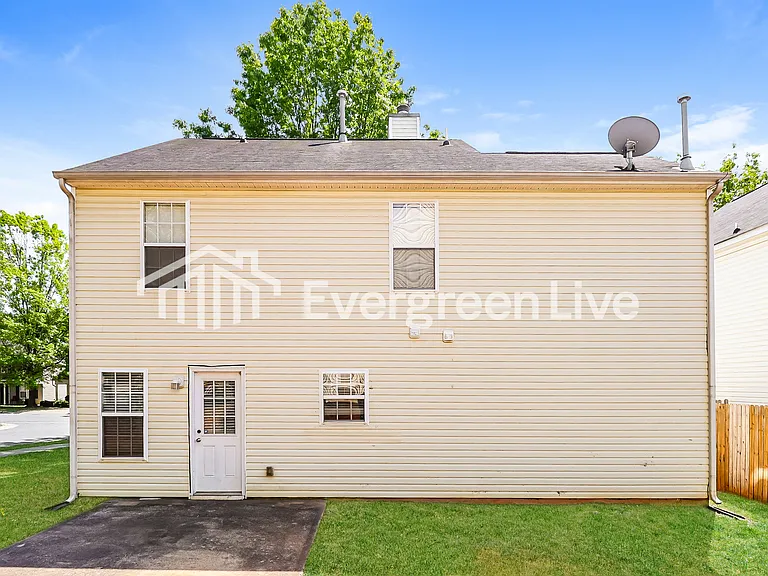 3217 Reid Brook Ln — Photo 15