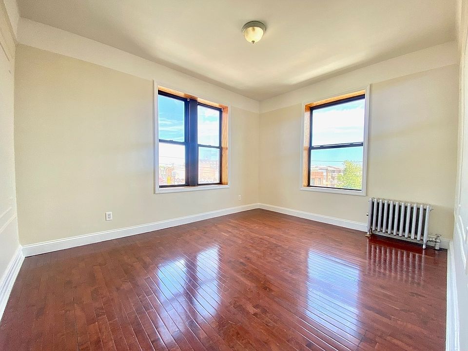 1st image of 1080 Ovington Ave #D2