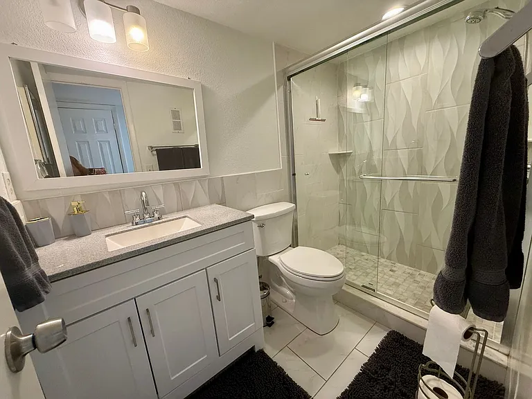 1005 Gulf Blvd #8 — Photo 27