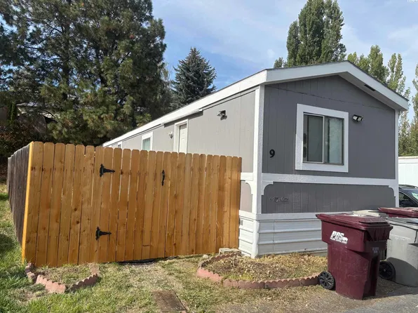 1165 S Grand Ave Trailer 9, Pullman, WA 99163
