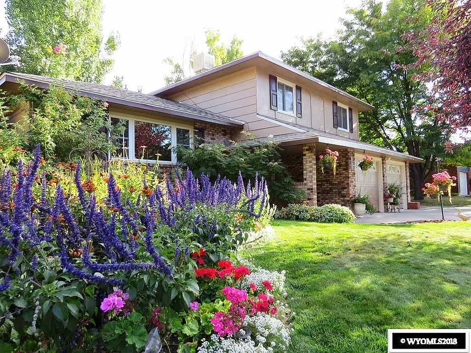 1st image of 1217 E Forest Dr