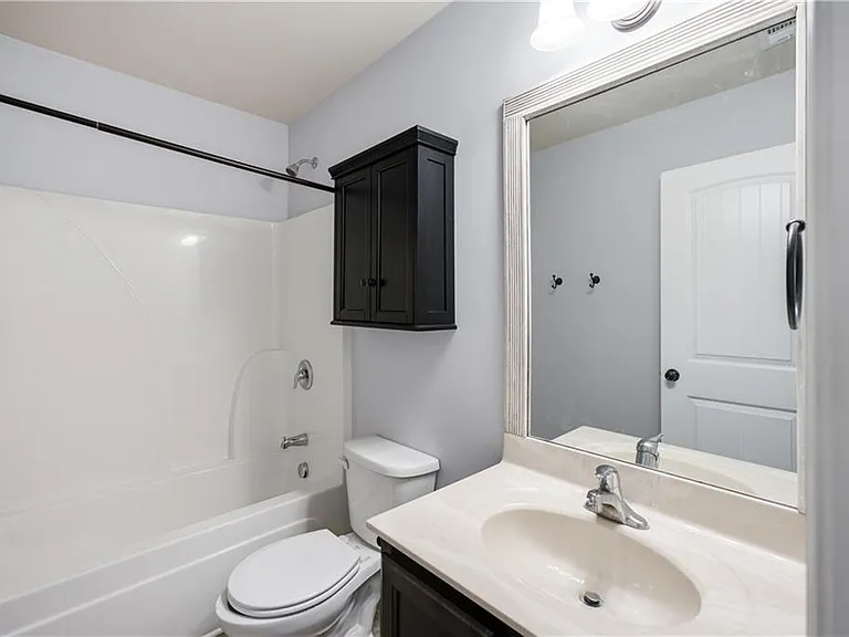 1268 Mitford Ln — Photo 30