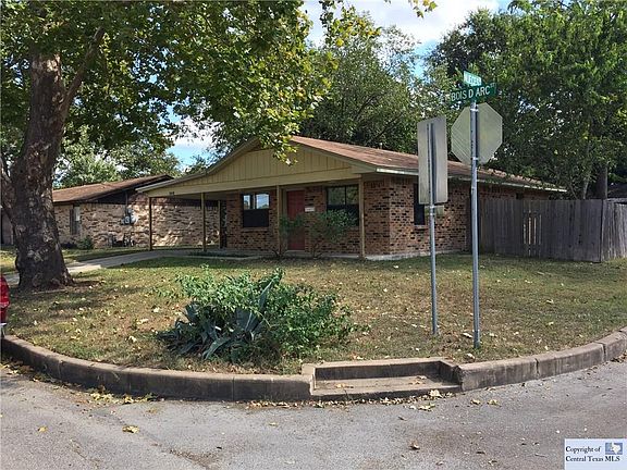 3rd image of 346 Bois Darc St