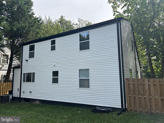2nd image of 303 Leighton Ave