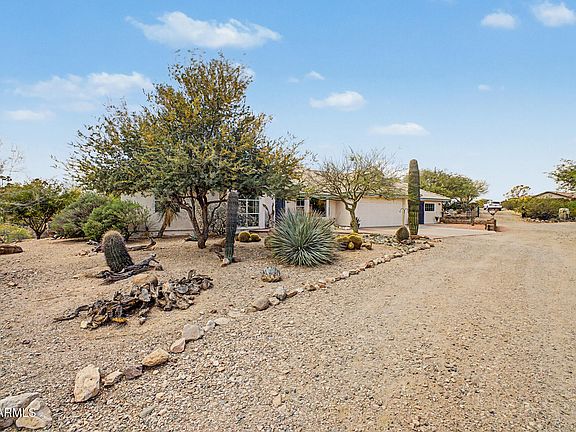 4th image of 1340 E ROCK WREN Road