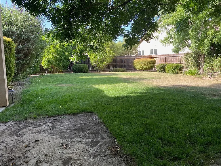 2434 N El Cajon St — Photo 32