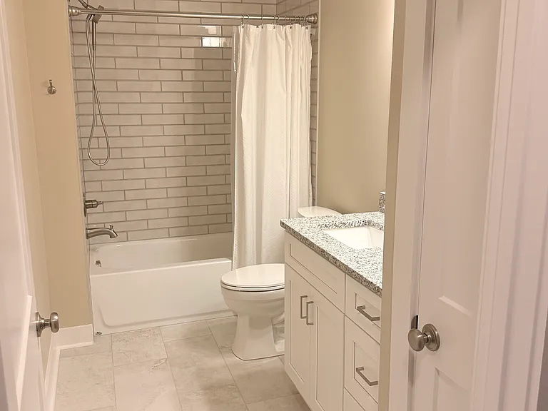 2416 Woodberry Dr #A — Photo 8