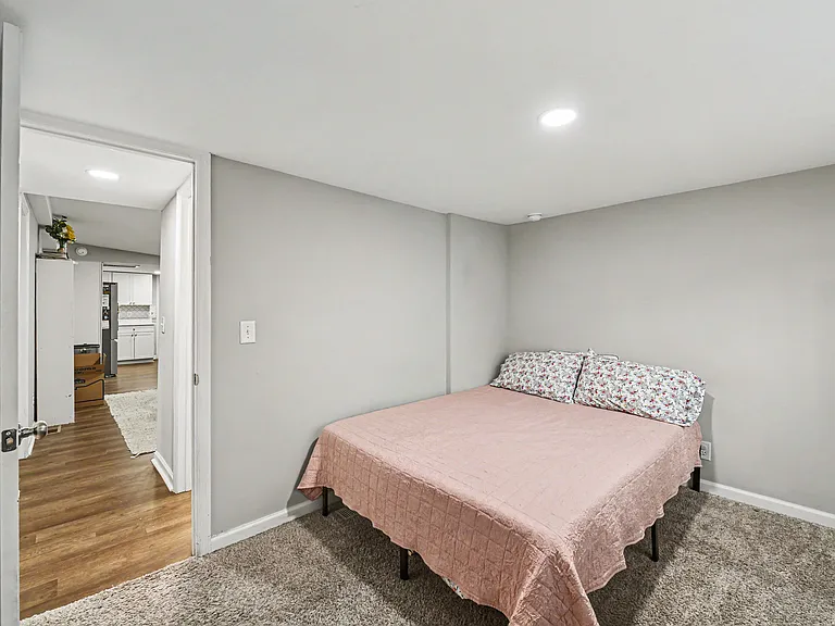 309 Farrell St — Photo 19