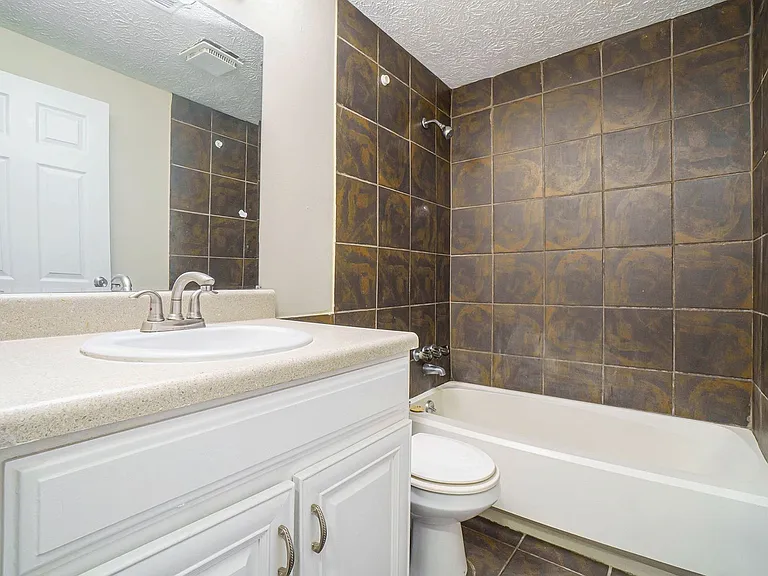 1263 Muirforest Ln — Photo 13