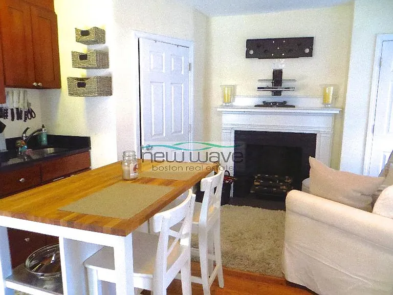 24 Joy St #9 — Photo 3