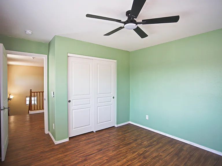 512 E Rainbow Dr — Photo 18