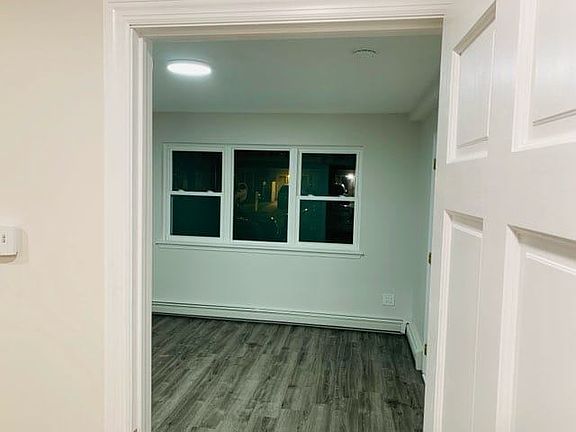 2nd image of 170 Sandalwood Dr