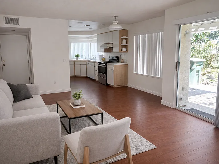 16068 Crestline Dr — Photo 7