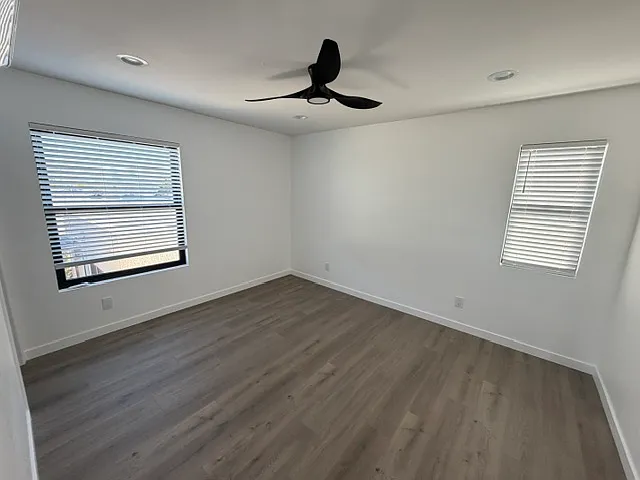 3261 Landis St — Photo 19