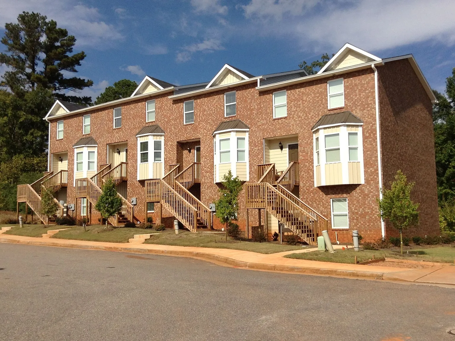 Whitehall Terrace Townhomes — Photo 2