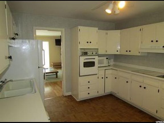 5th image of 2420 E Kensington Ave